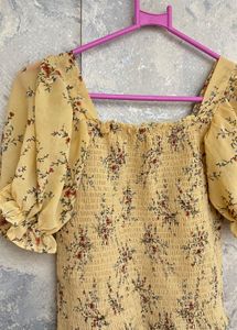 Floral Smocked Puff Sleeve Top