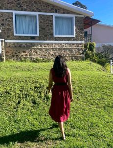 Elegant Pleated Red Midi Dress