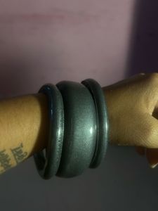 Unique Dark Stone Bangle Set