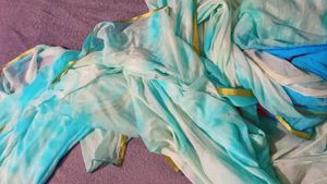 light weight chiffon soft fabric saree