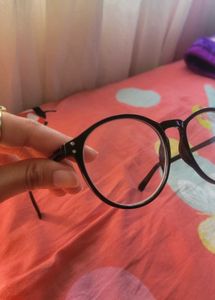 Stylish Round Black Eyeglasses