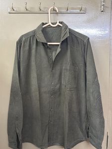 Men's Green Long Sleeve Button-Up Shirt