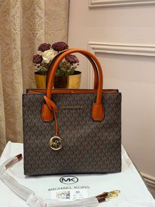 Michael Kors Tote Bag - Brown Signature Print