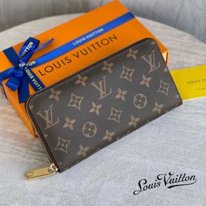 Louis Vuitton Monogram Zippy  wallet
