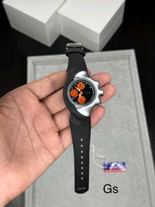 Oakley Detonator wristwatch featuring a silver bez