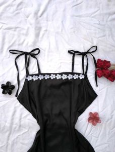 Cutesy strappy corset kurti 🖤🦢