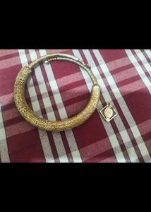 Vintage Gold Tone Necklace