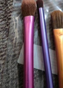 REAL TECHNIQUES makeup Brushes