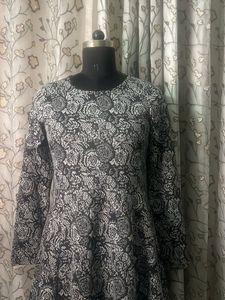 Black &amp; White Floral Print Mini Dress