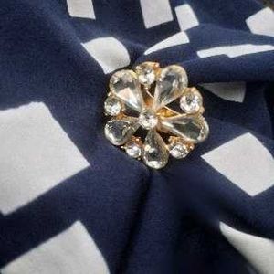 Sparkling Rhinestone Flower Ring