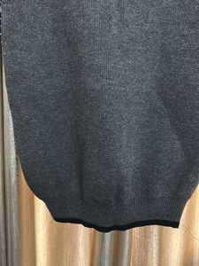 Men's Sleeveless V-Neck Sweater Vest