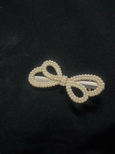 Pearl Embellished Cute Hair Clips