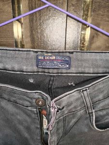Stylish Grey Jeans for Women