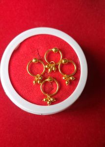 Beautiful Stud Earrings Set