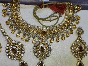 Exquisite Kundan Jewellery Set
