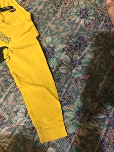 Yellow Graphic Print Sweatshirt