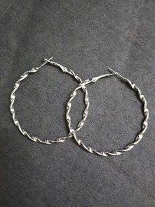 Stylish Twisted Hoop Earrings