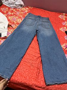wide leg jeans size 30-32
