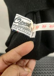 BLACK WOOLEN FULL SLEEVES  INNER