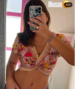 Boho Floral Twist Crop Top