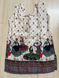 Unique Printed Sleeveless Kurta