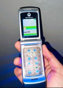 Vintage Motorola W375 Flip Phone