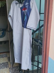 Women's Kurta Embroided
