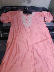 Elegant Pink Kurta Set with Embroidery