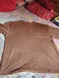 236. Brown oversized tshirt