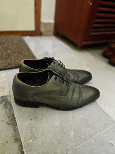 louis Phillipe size UK- 10.5 formal shoe