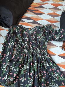 Floral Print Long Sleeve Top