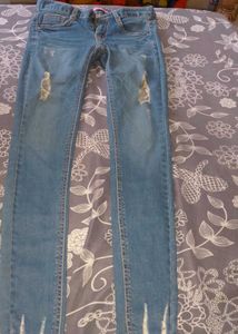 Distressed Light Wash Skinny Jeans
