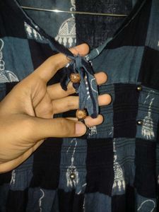 Women's Blue &amp; Black Checked Printed Top | Size L