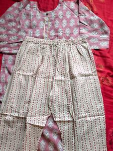 Beautiful Pink Printed Kurta Set