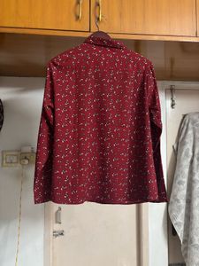 Like 🆕 Chic Floral Print Button-Up Shirt