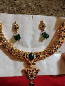 Necklace Set