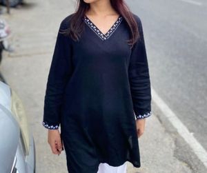 Elegant Black Embroidered Kurti