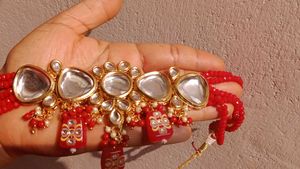 Stunning Kundan Earrings And Choker necklace Set