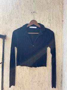 Black Ribbed Cropped Button-Up Shirt