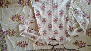 Beautiful White Floral Print Kurta Set
