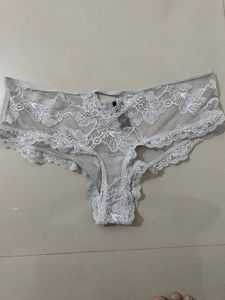 Lace Bra with Front Clasp