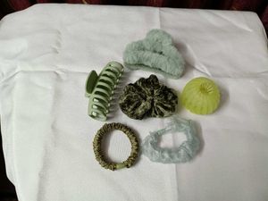 Green Hair Accessories Set