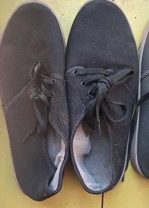 BUY 1 GET 3 FREE!! RED SHOE For Male