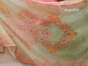 Elegant Floral Print Dupatta