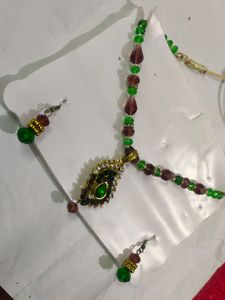 Women's Necklace With Elegant Earrings
