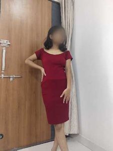 Maroon Off-Shoulder Bodycon Dress