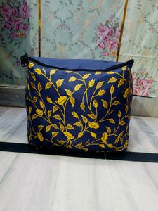 🇳🇿💫🎀Stylish Floral Storage Bag