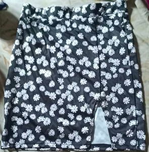Cute Daisy Print Mini Skirt