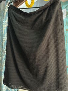 Chic Black Textured Skirt
