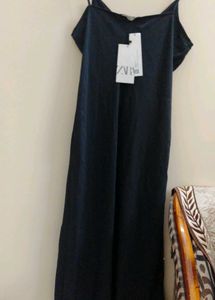 Zara Chic Black Midi Dress🖤